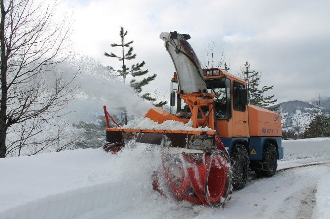 Kastamonu’da 154 Köy Yolu Ulaşıma Kapandı
