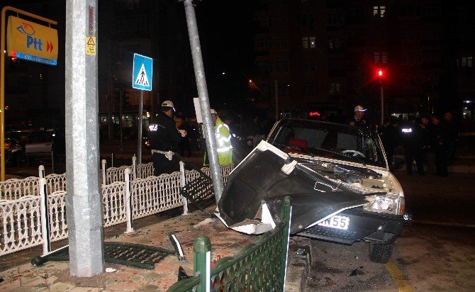Gizli Buzlanma Kazaya Neden Oldu: 6 Yaralı