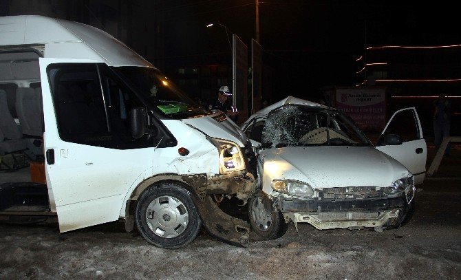 Gizli Buzlanma Kazaya Neden Oldu: 6 Yaralı