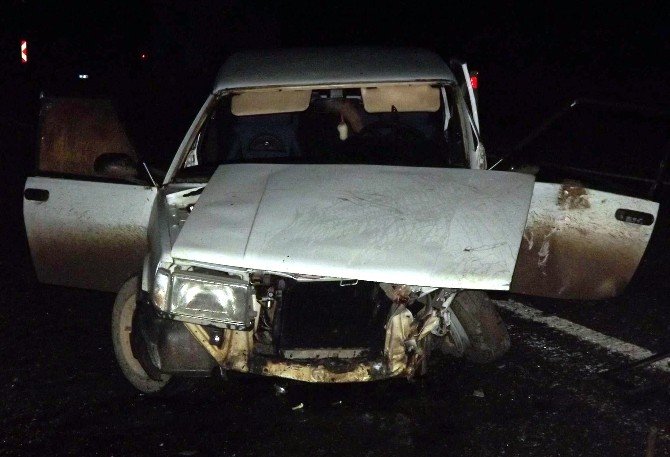 Kastamonu’da İki Otomobil Çarpıştı: 5 Yaralı