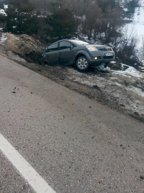 Memurları Taşıyan Araç Takla Attı: 7 Yaralı