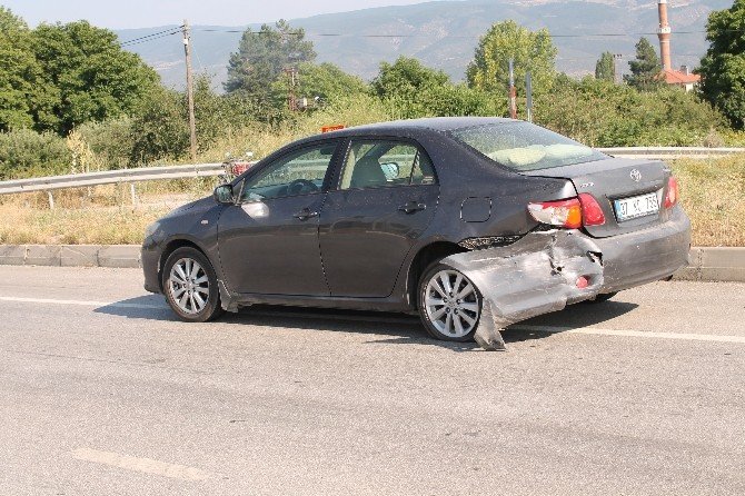 Kırmızı Işıkta Zincirleme Kaza