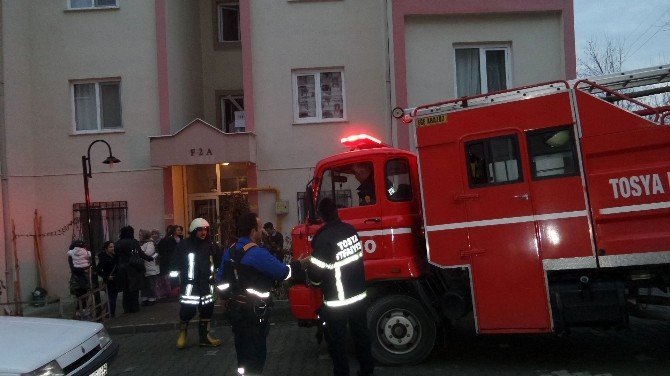 Tosya’da Bir Evde Çıkan Yangın Korkuttu