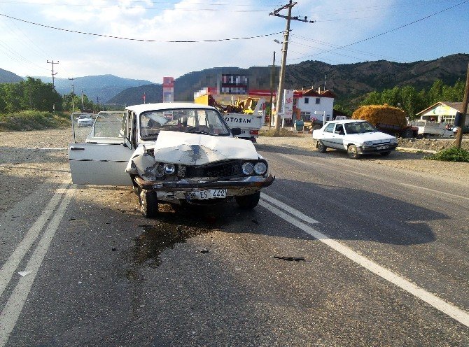 Kastomonu’da Trafik Kazası: 2 Yaralı