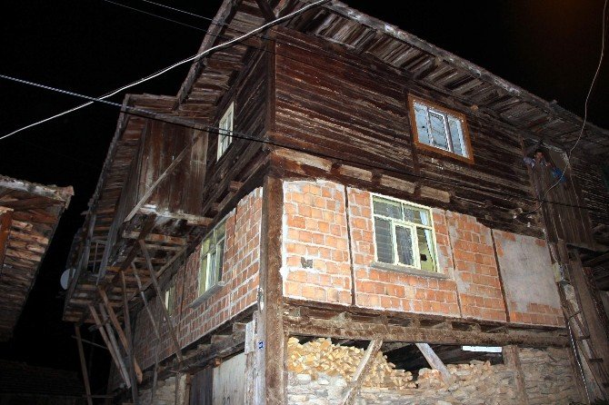 Kastamonu’da Kayıp Hacı Yakınlarının Endişeli Bekleyişi Sürüyor