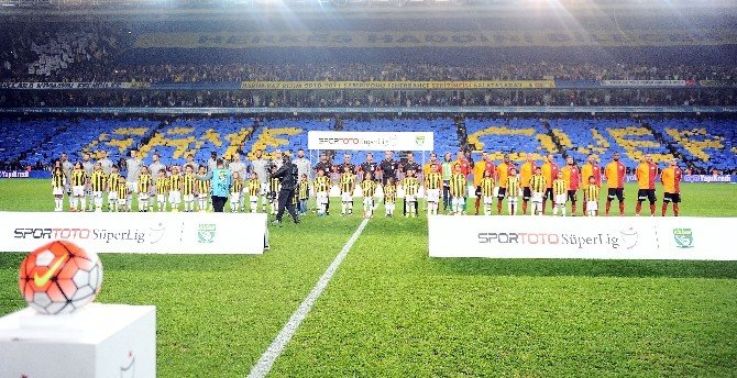 Minik Berkay Kadıköy’de Seremonide