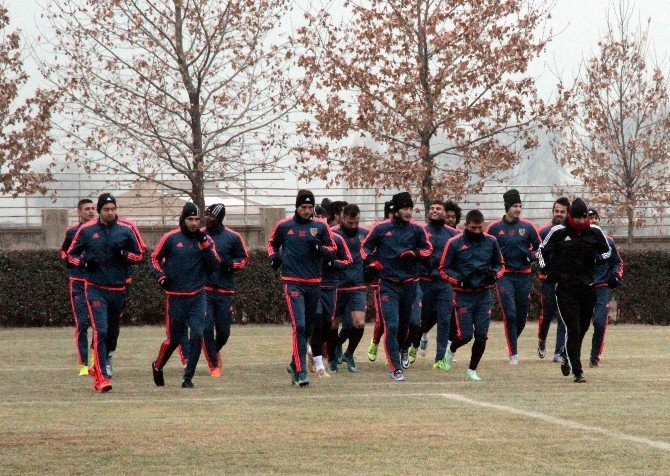 Kayserispor, Galatasaray’ı Eli Boş Göndermek İstiyor