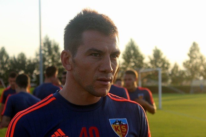 Kayserisporlu Futbolcular Galibiyet Peşinde