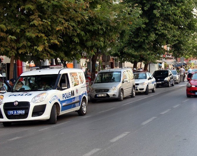 Otomobilin Çarptığı Yaşlı Kadın Yaralandı