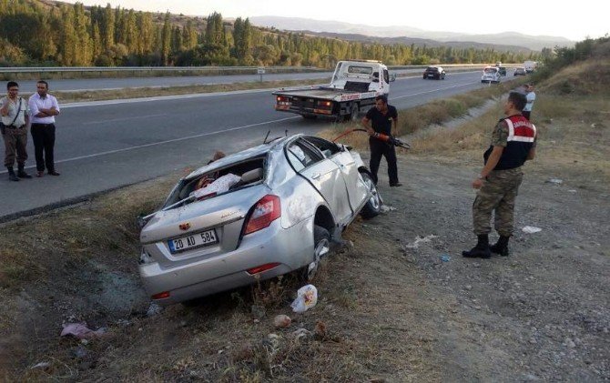 Sungurlu’da Otomobil Takla Attı: 4 Yaralı