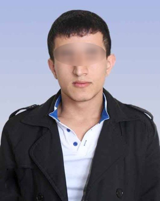 Kızgın Baba Kızıyla İlişkiye Giren Genci Bıçakladı