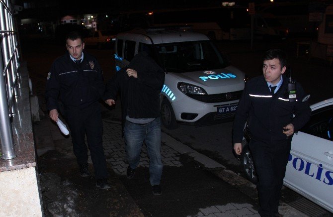 Sevgilisi Öpüşürken Dilini Isırıp Koparttı