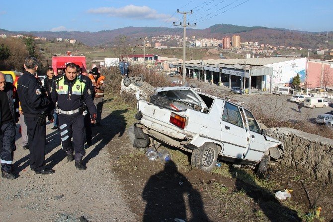 Üç Aracın Karıştığı Kazada 1’i Ağır 6 Kişi Yaralandı