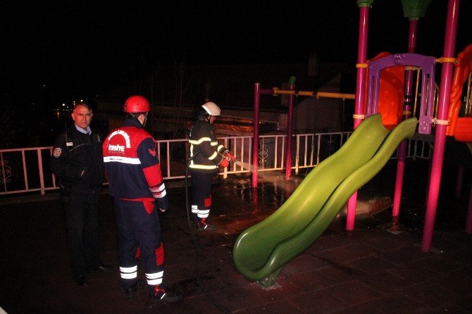 Kdz. Ereğli’de Çocuk Parkını Yaktılar
