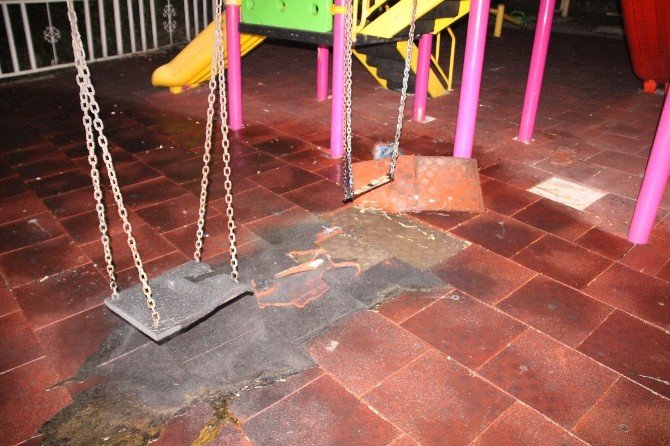 Kdz. Ereğli’de Çocuk Parkını Yaktılar