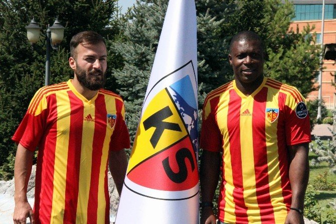 Yakubu Ve Berkan Emir Kayserispor İle Sözleşme İmzaladı
