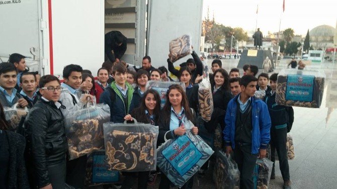 Bayır-bucak Türkmenlerine Battaniye Yardımı