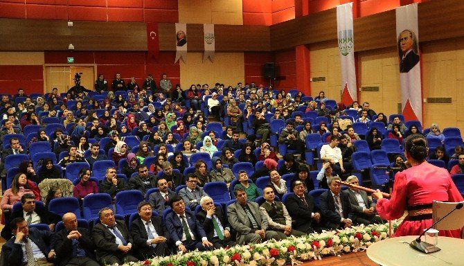 Kbü’de Kırgız Devlet Sanatçısı Tölömüş Okeyev Anıldı