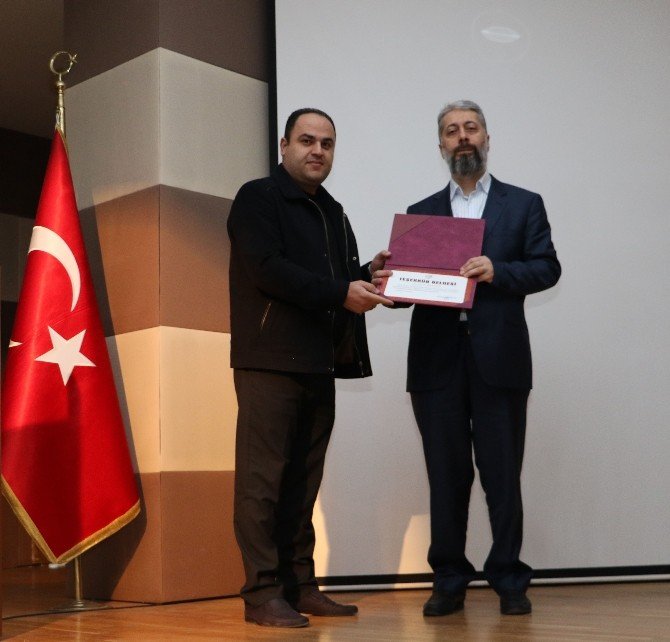 Kbü’de İslamcılık Ve Sonrası Konulu Konferans Düzenlendi