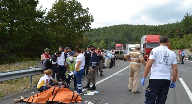 Motosiklet Tutkusu Ölümle Bitti