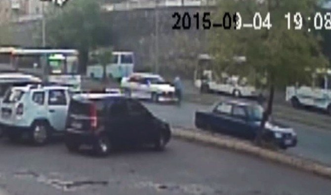 Trafik Kazaları Güvenlik Kameralarına Yansıdı