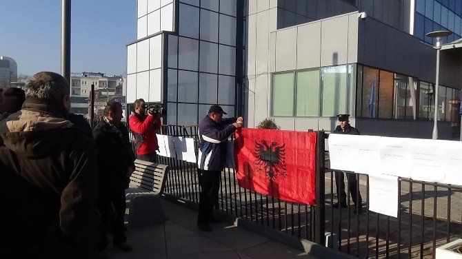 Kosovalı Gazilerden Hükümete Protesto
