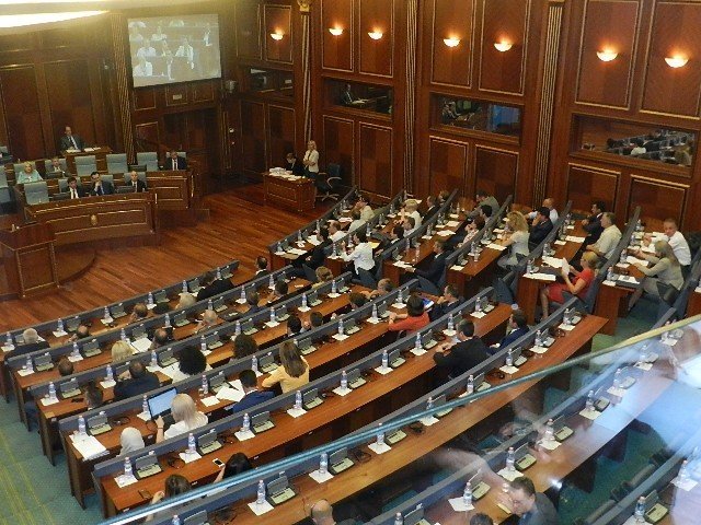 Kosova Meclisi’nden ‘Savaş Suçları Özel Mahkemesi’ne Onay Çıktı