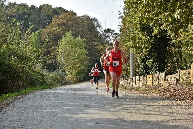 Suuçtu-tümbüldek’te Atletizm Heyecanı