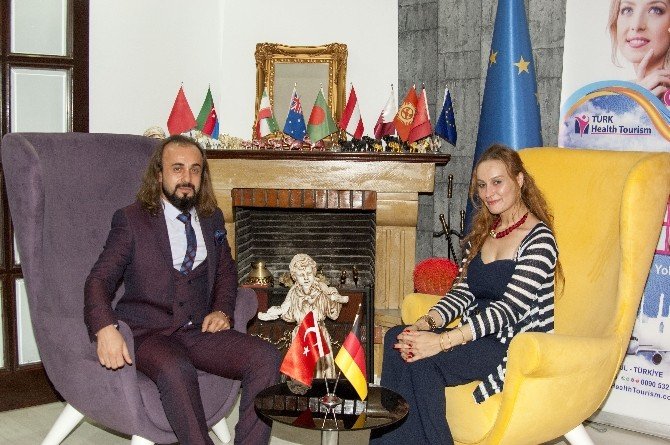 Alman Turizm Derneğinden Türk İşadamı Acıkök’e Ödül
