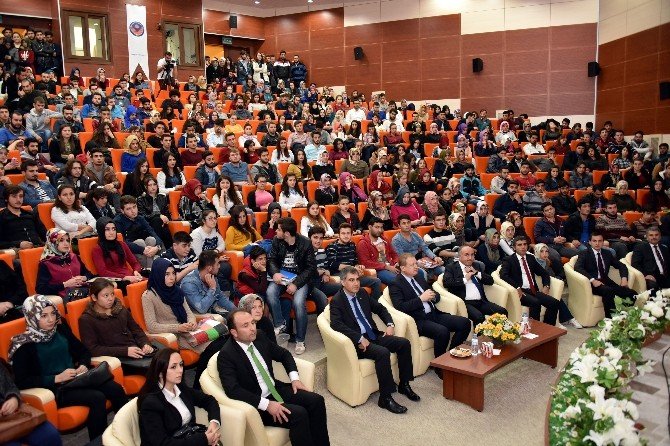 Tarihçi Talha Uğurluel Gümüşhane’de