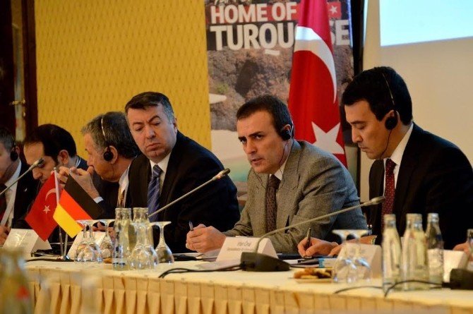 Kültür Bakanı Ünal Almanya’da