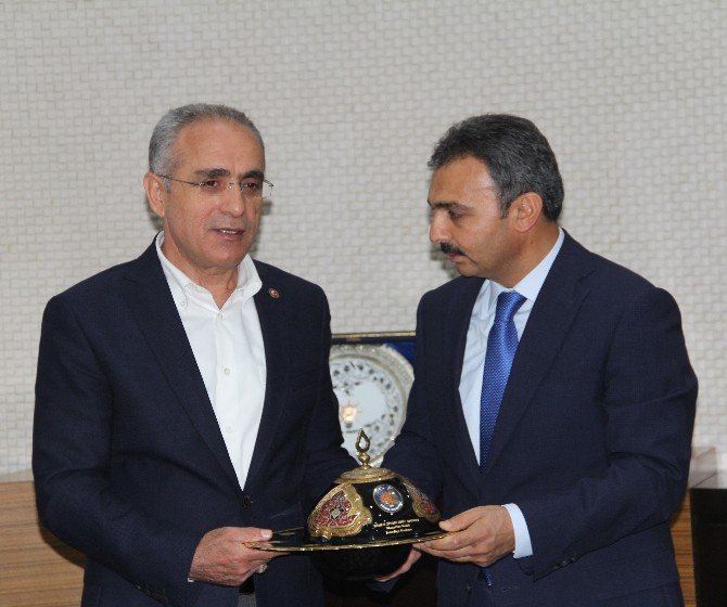 Kültür Ve Turizm Bakanı Yalçın Topçu: