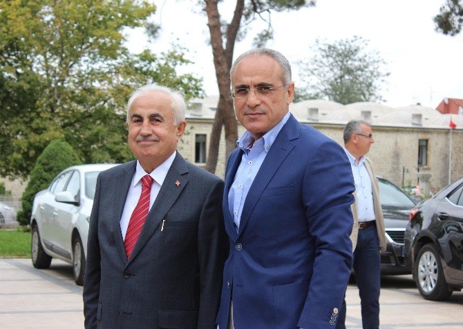 Bakan Topçu’dan 9 Gün Kurban Bayramı Tatil Açıklaması