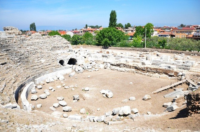 Bakanlık İznik’i Arkeolojik Tarla İlan Etti