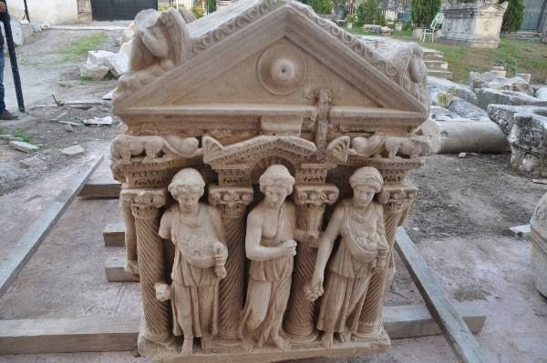 Sır Gibi Saklanan O Lahit Bakanlık Sitesinde Teşhir Edildi
