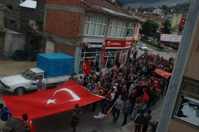 Küre’de Genci Yaşlısı Şehitler İçin Yürüdü