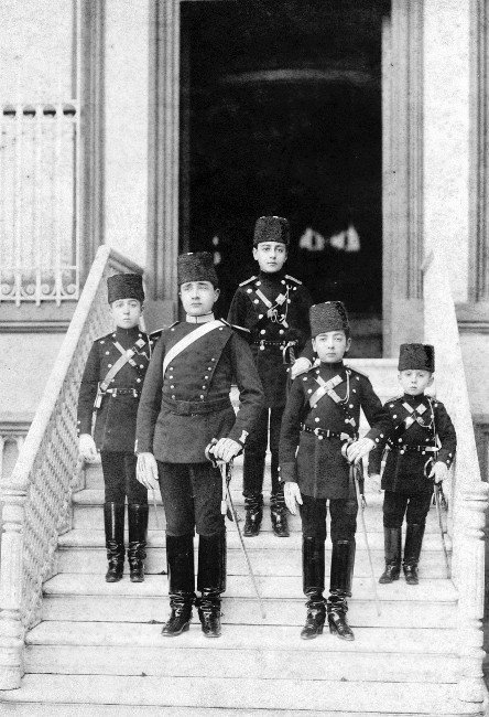 Dr. Vahid Çabuk’un "Sultan 2’nci Abdülhamid" İsimli Kitabı Okuyucuyla Buluştu