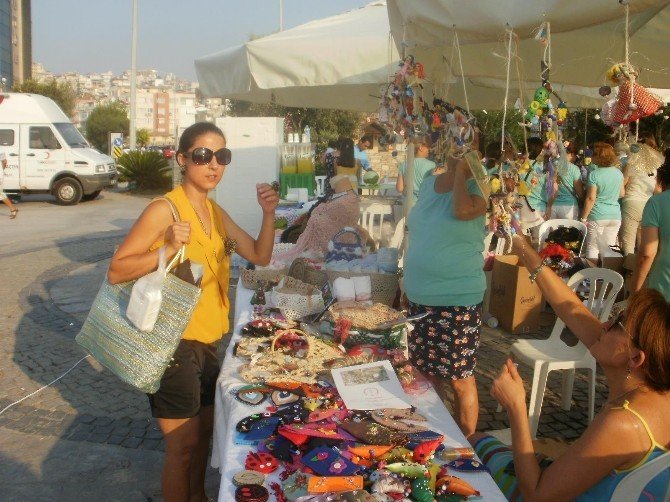 Kuşadası’nda Engelliler Yararına Kermes İlgi Gördü