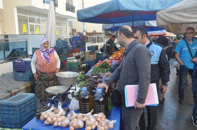 Kuşadası’nda Pazar Yerlerinde Gıda Denetimi