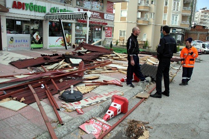 Samsun’da Lodos Çatı Uçurdu, Faciadan Dönüldü