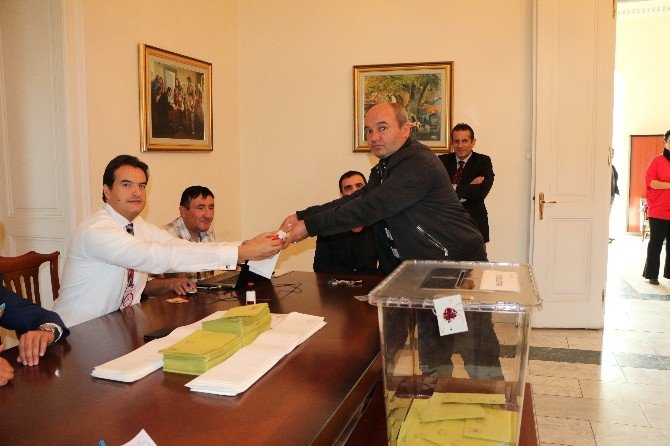 Macaristan’da Türk Vatandaşları Sandık Başına Gitti