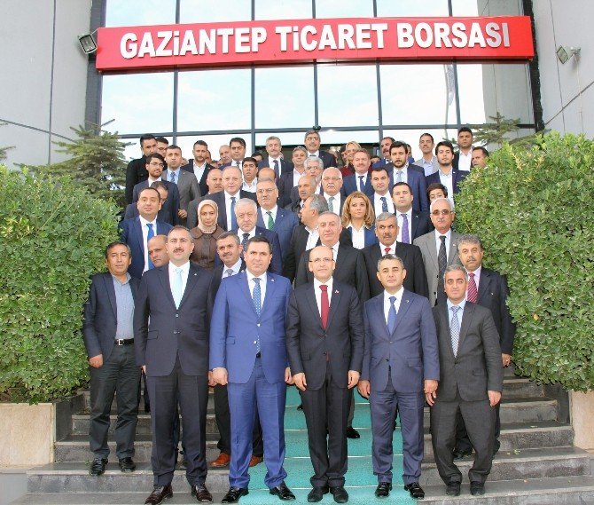 Bakan Şimşek Günün İlk Buğday Satışını Yaptı
