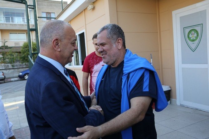 Halil Onultmak Tesisleri’nde Zemin Yenileniyor