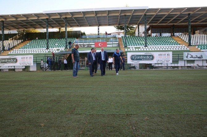 Halil Onultmak Tesisleri’nde Zemin Yenileniyor