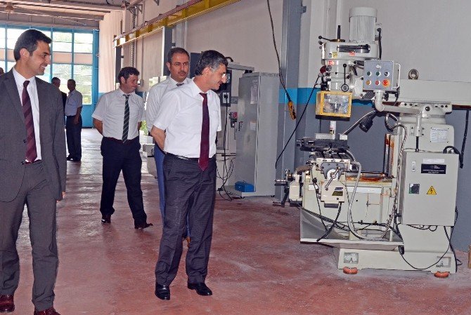 Manisa Valisi Bektaş Ukub’un Çalışmalarına Tam Not