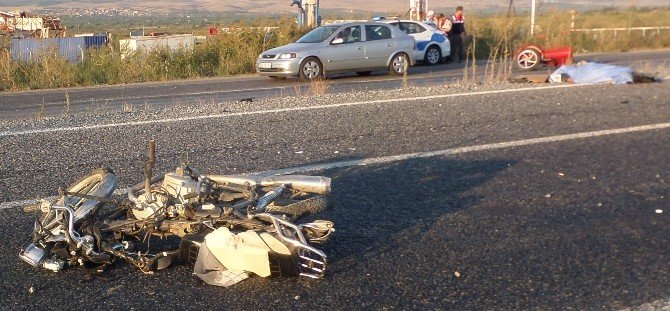 Alaşehir’de Trafik Kazası: 2 Ölü, 1 Yaralı