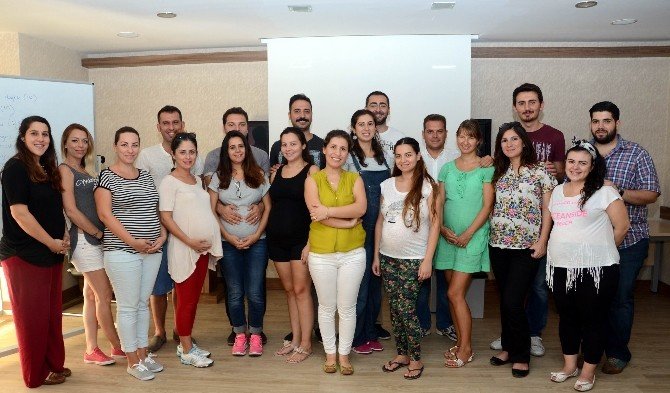 Gebe Okulu’yla Bilinçi Anne Ve Babalar