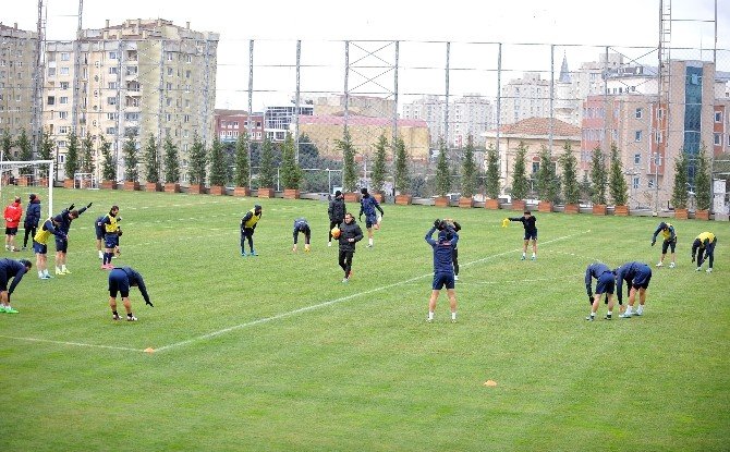 Medipol Başakşehir, Fenerbahçe Maçının Hazırlıklarını Sürdürüyor