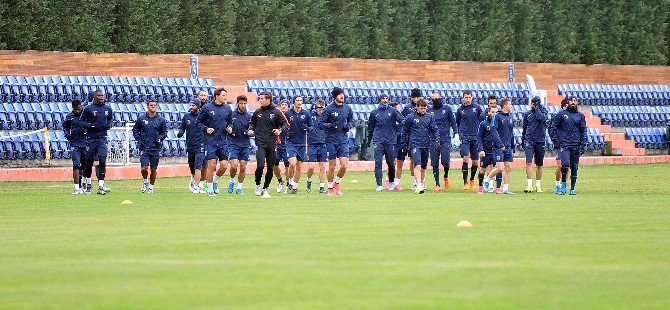 Medipol Başakşehir, Fenerbahçe Maçının Hazırlıklarını Sürdürüyor