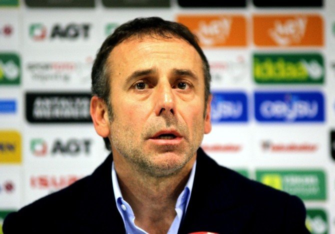 Morais: "Takımımdan Memnunum"